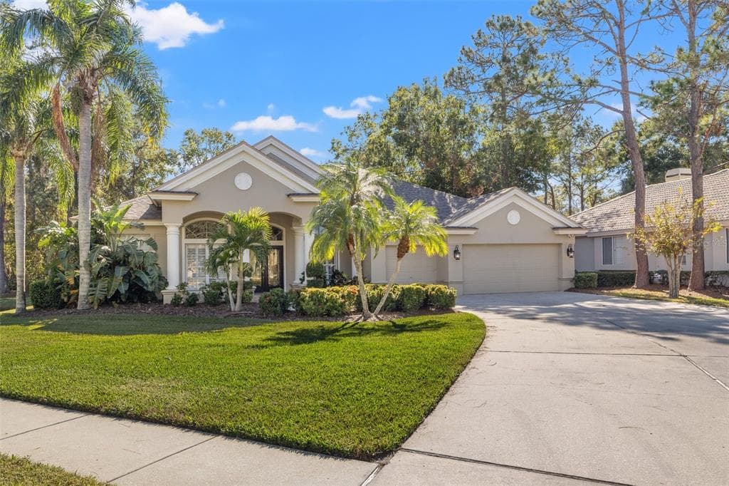 1592 EAGLES REACH TARPON SPRINGS, FL 34688