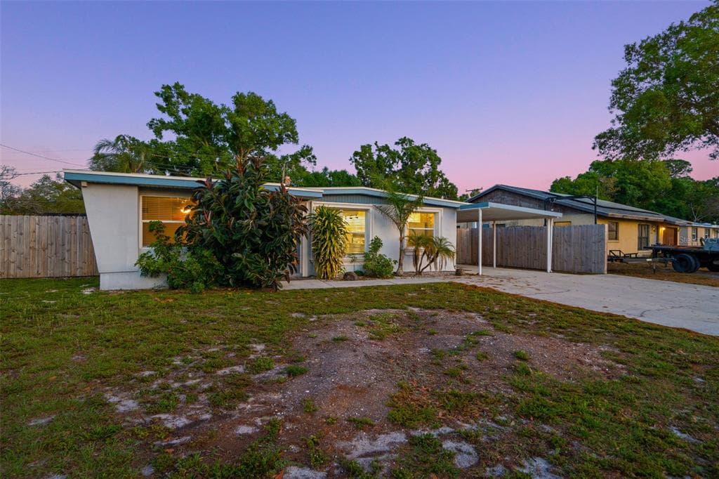 3731 LOKAI PLACE SARASOTA, FL 34232