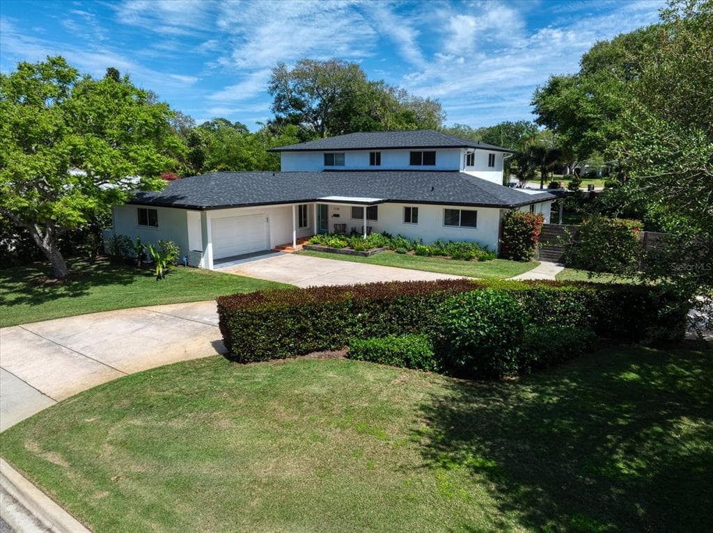 1739 EAGLES NEST DRIVE BELLEAIR, FL 33756
