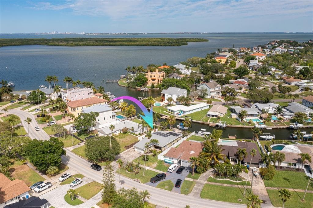 5623 BAYOU GRANDE BOULEVARD NE ST PETERSBURG, FL 33703