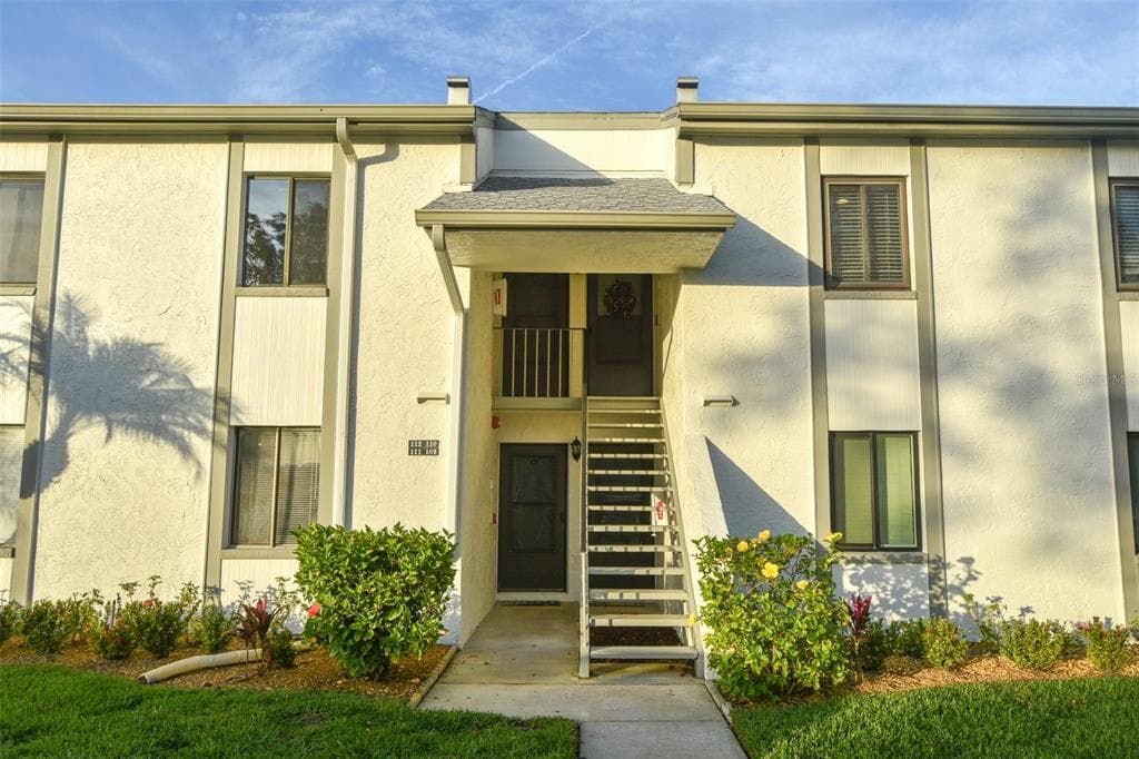 111 E CYPRESS COURT UNIT 111 OLDSMAR, FL 34677