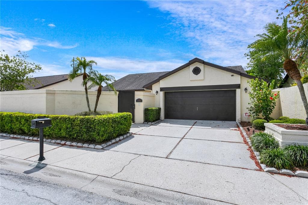 13550 AVISTA DRIVE TAMPA, FL 33624