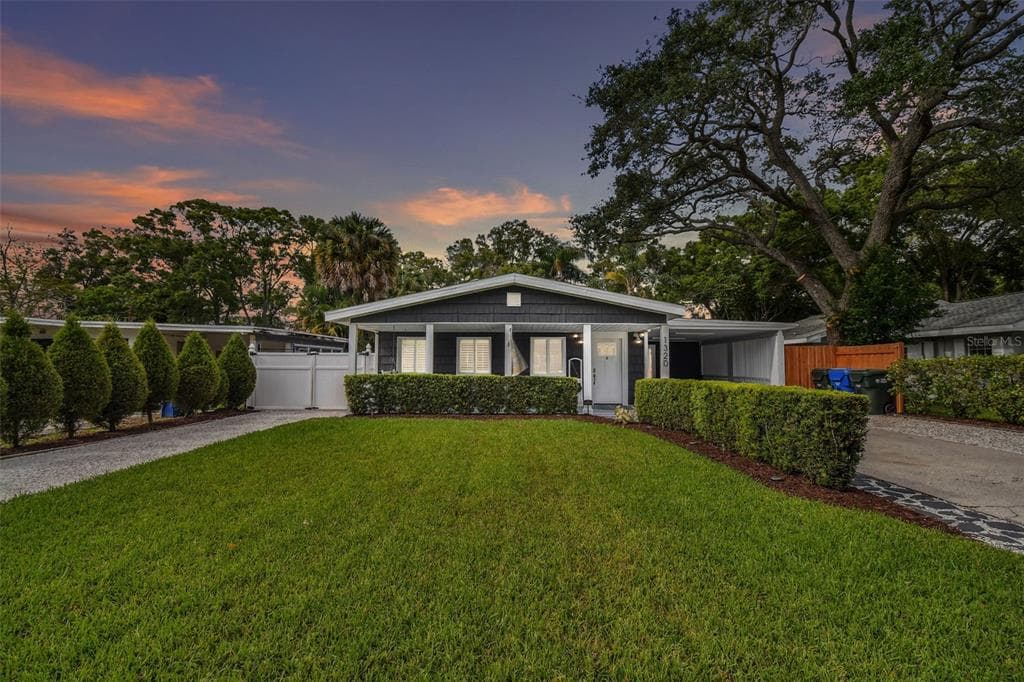 1320 PINE AVENUE NW LARGO, FL 33770