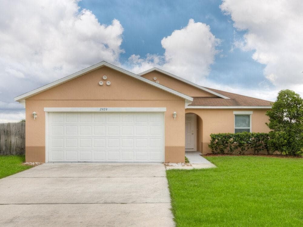 2929 BREEZY MEADOW ROAD APOPKA, FL 32712