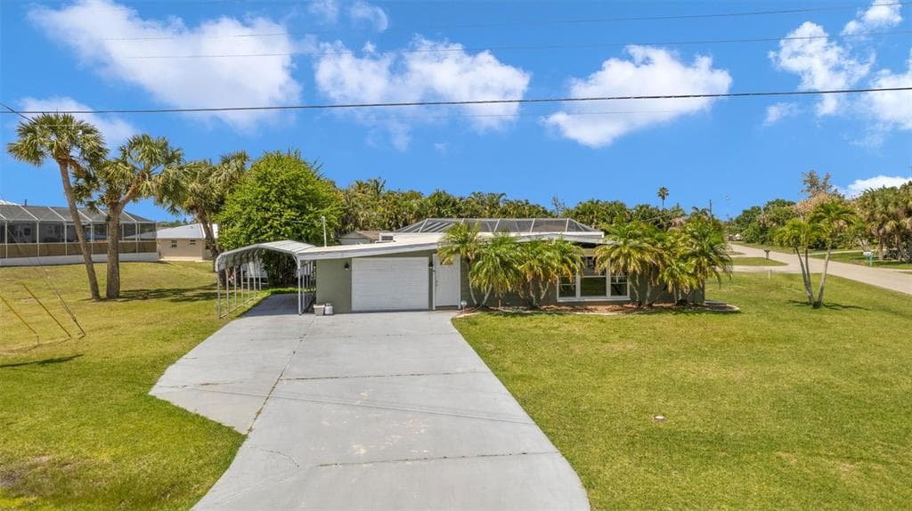 440 LEACH DRIVE PUNTA GORDA, FL 33950