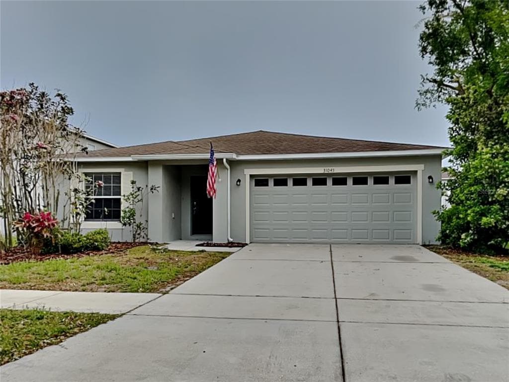 31045 MANDOLIN CAY AVENUE WESLEY CHAPEL, FL 33543