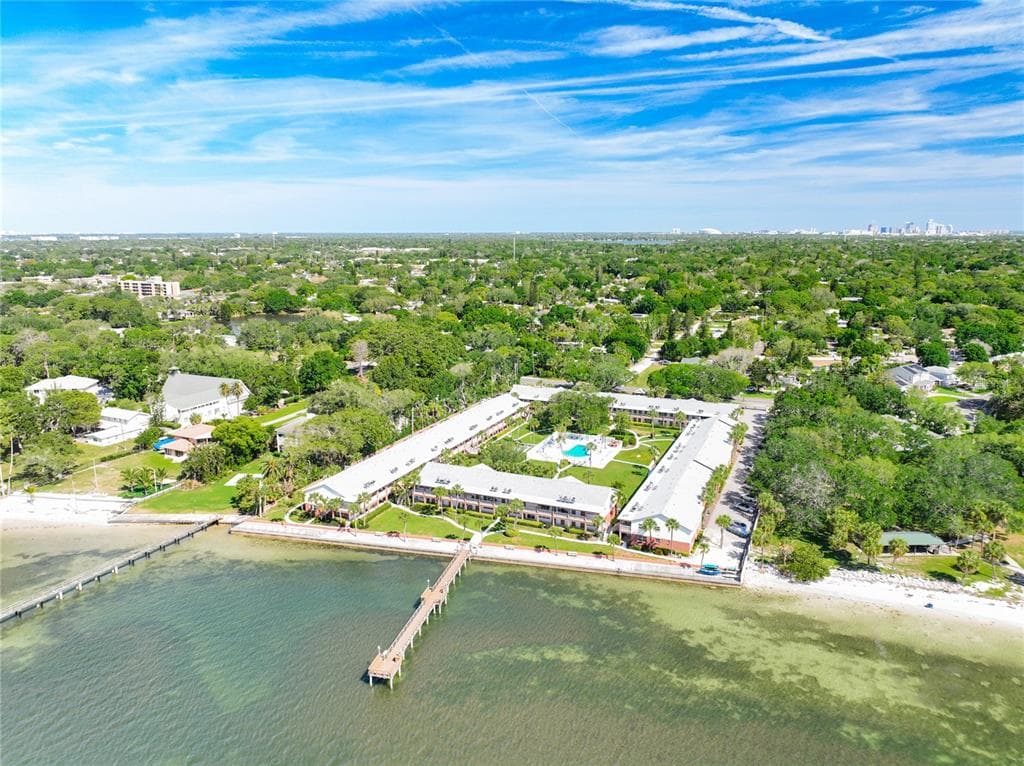 650 PINELLAS POINT DRIVE S UNIT 128 ST PETERSBURG, FL 33705