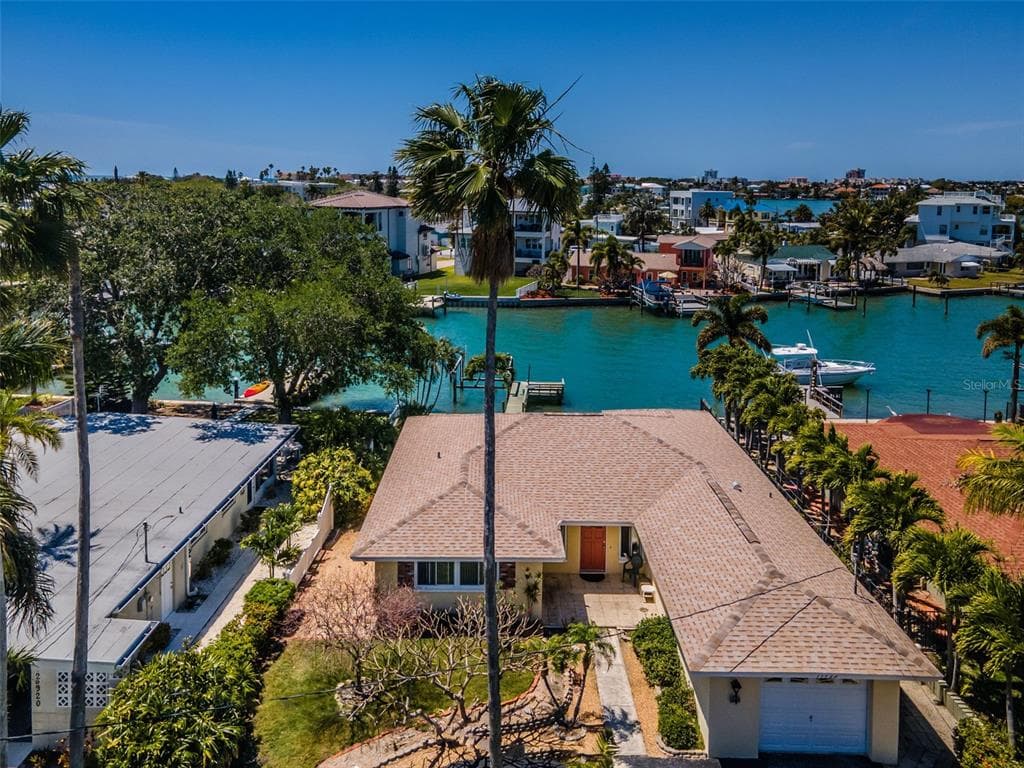 15922 REDINGTON DRIVE REDINGTON BEACH, FL 33708