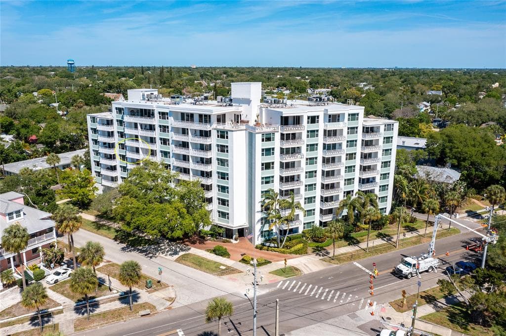 700 BEACH DRIVE NE UNIT 607 ST PETERSBURG, FL 33701