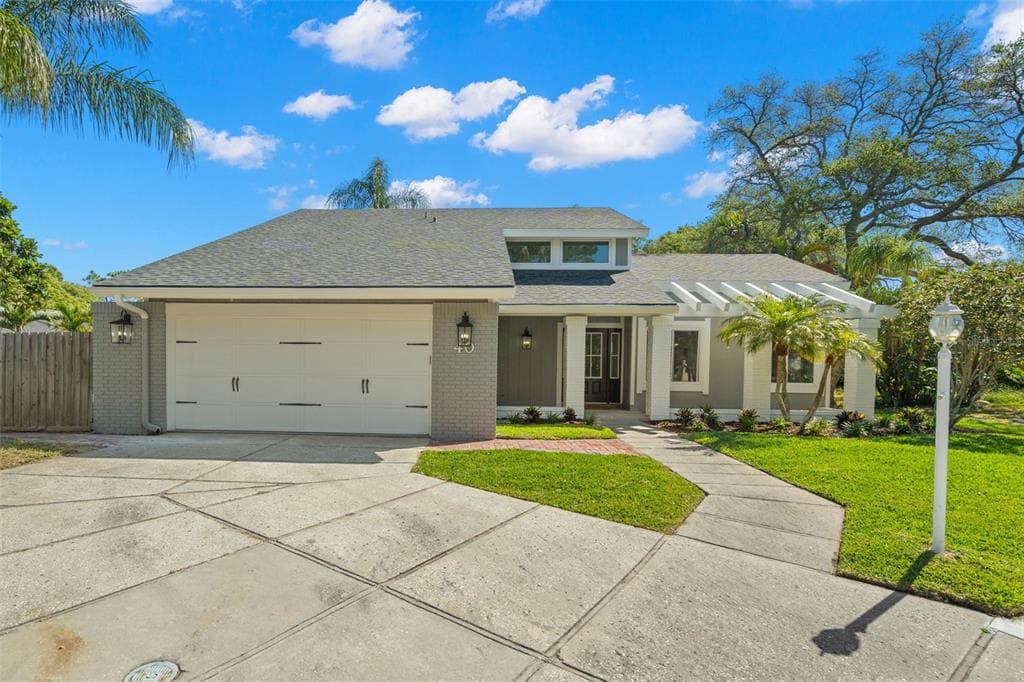 40 KINDALL CIRCLE PALM HARBOR, FL 34683