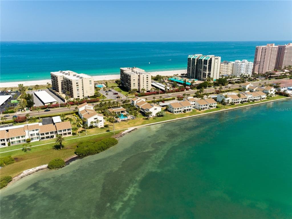 1301 GULF BOULEVARD UNIT 101 CLEARWATER BEACH, FL 33767