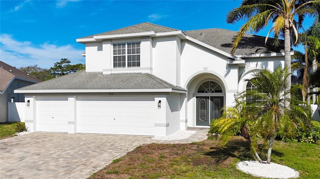 2521 EAGLES CREST COURT HOLIDAY, FL 34691