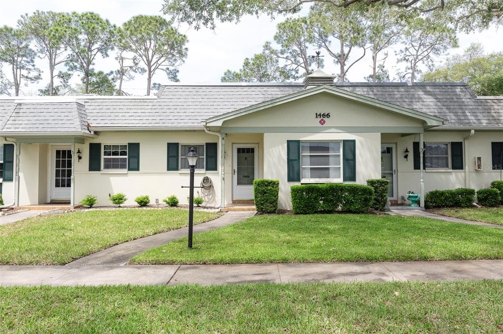 1466 NORMANDY PARK DRIVE UNIT 4