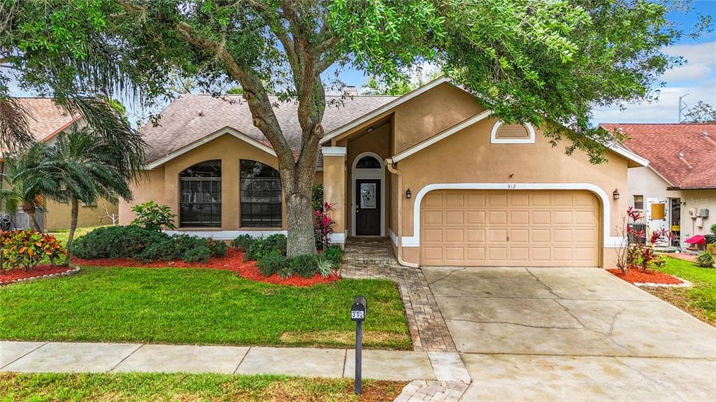 312 WOOD IBIS AVENUE TARPON SPRINGS, FL 34689