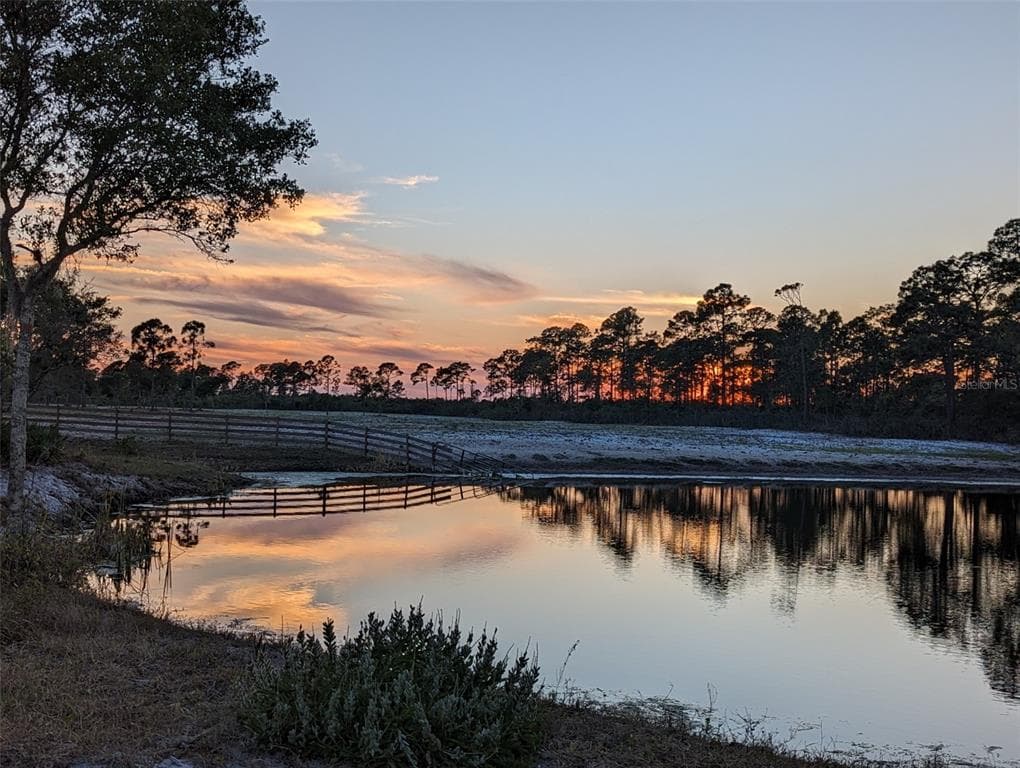 405 STACY GROVE ROAD OAK HILL, FL 32759