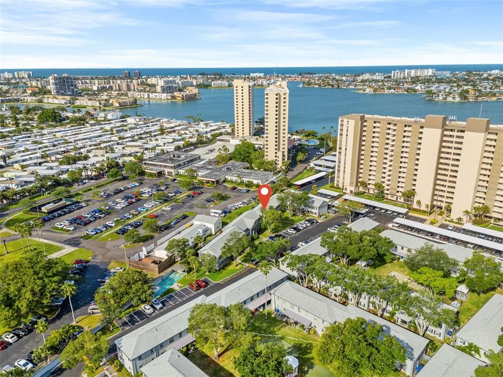 6970 AVENUE DES PALAIS UNIT 2A SOUTH PASADENA, FL 33707