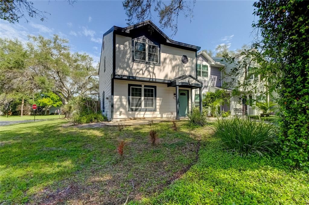 923 HAMILTON COURT PALM HARBOR, FL 34683