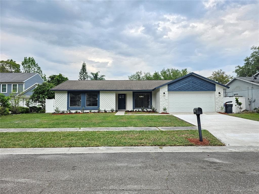 3706 KALEWOOD PLACE VALRICO, FL 33596