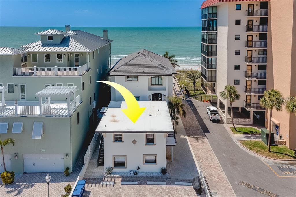 18298 SUNSET BOULEVARD UNIT 2 REDINGTON SHORES, FL 33708