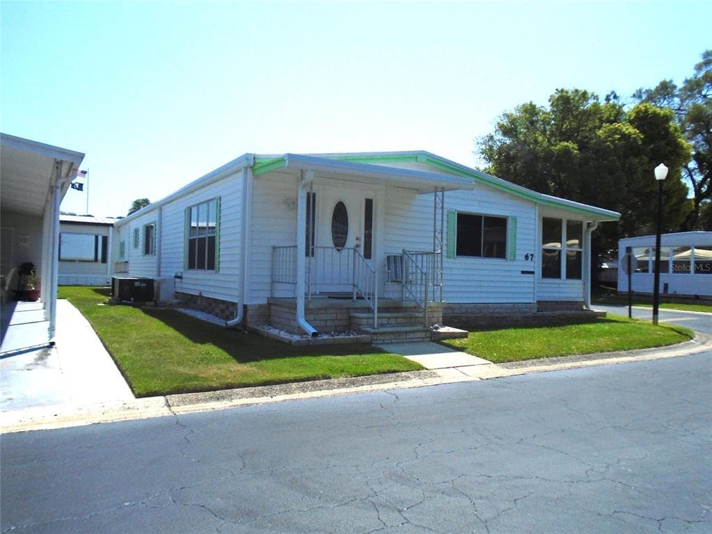 7777 46TH AVENUE N UNIT 67 ST PETERSBURG, FL 33709