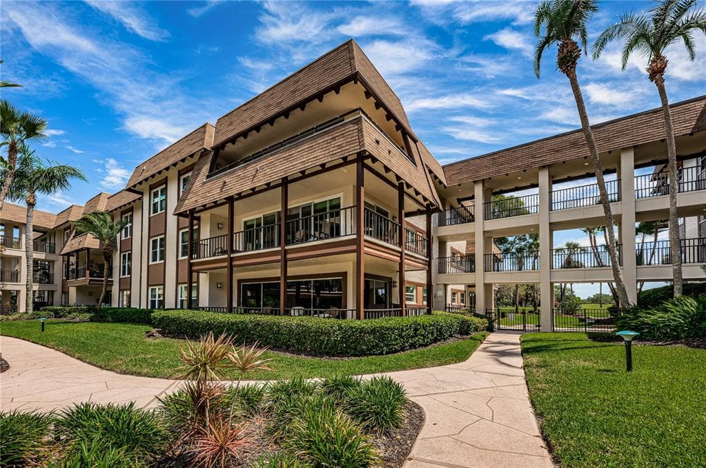 3035 COUNTRYSIDE BOULEVARD UNIT 31B