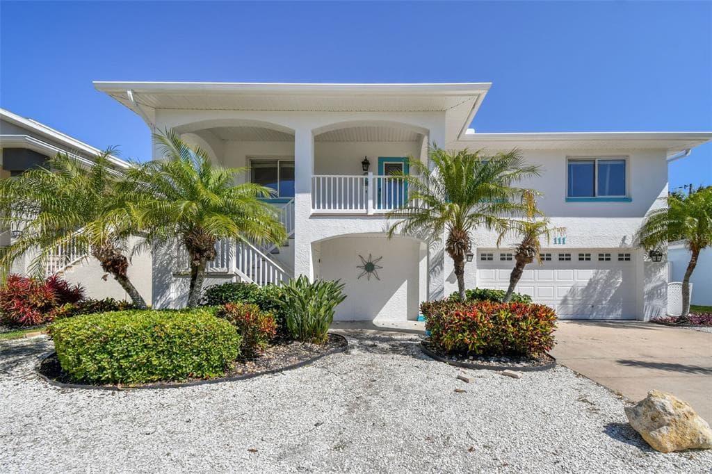 111 8TH STREET BELLEAIR BEACH, FL 33786