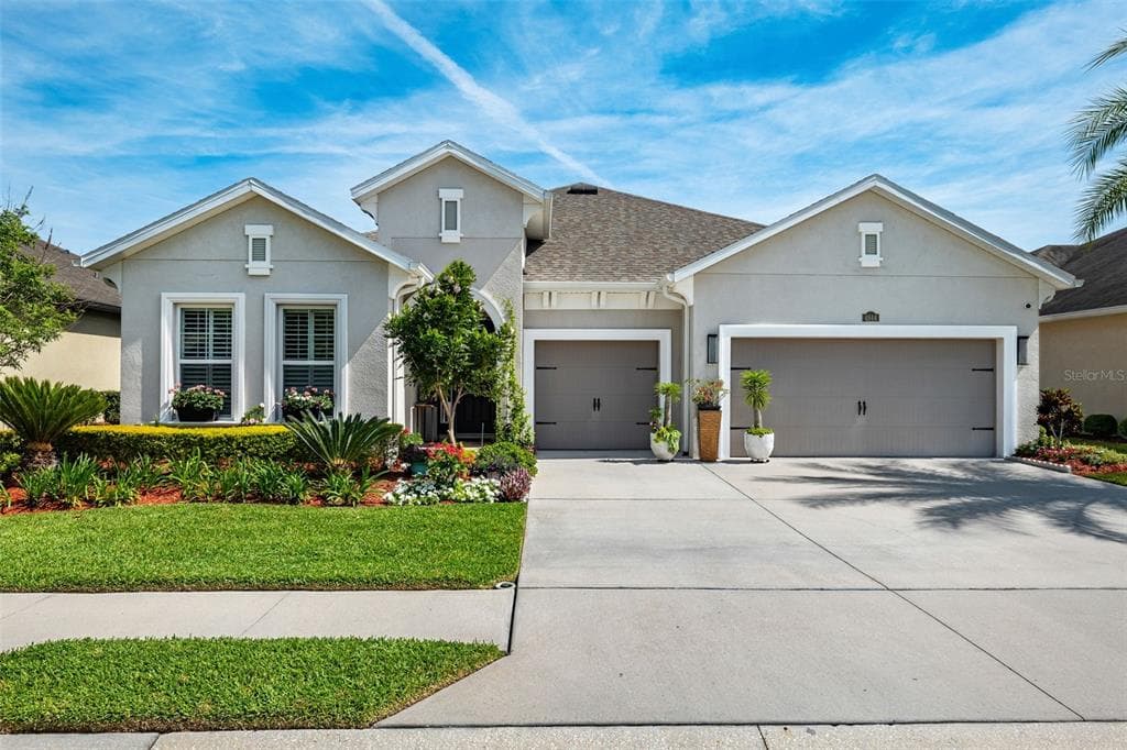 4844 POINTE O WOODS DRIVE WESLEY CHAPEL, FL 33543