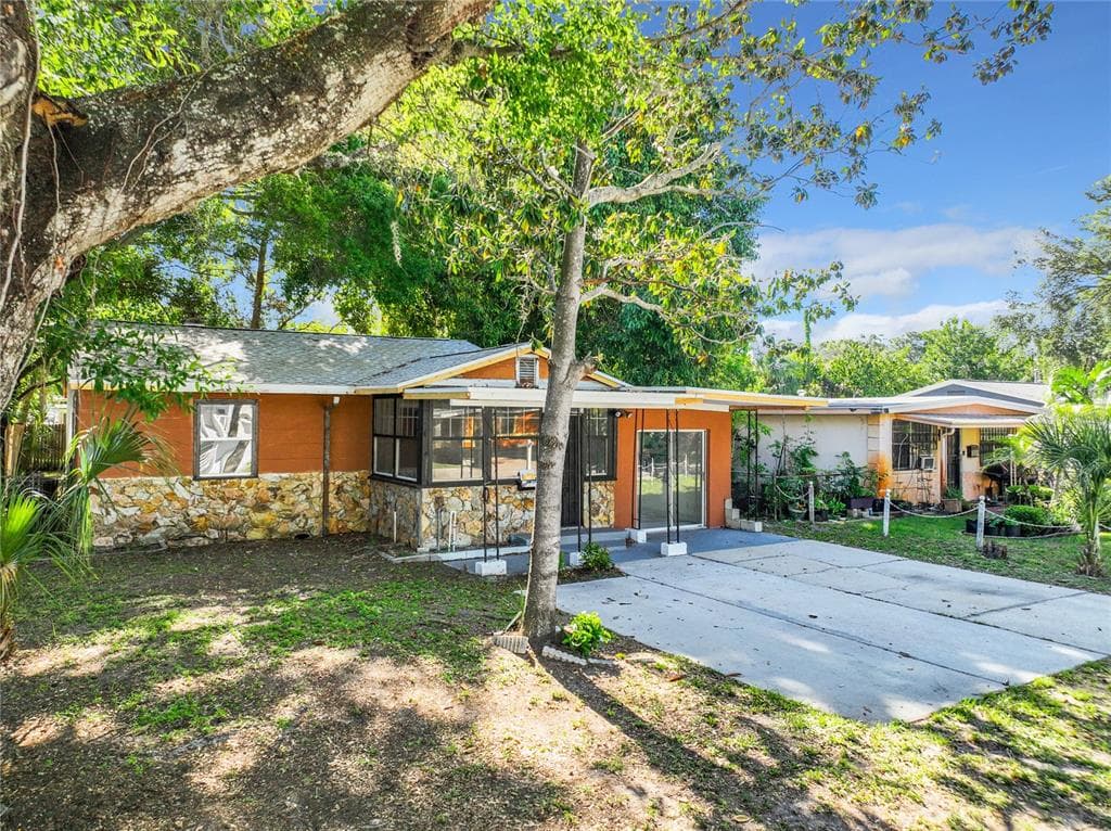 2310 36TH STREET S ST PETERSBURG, FL 33711