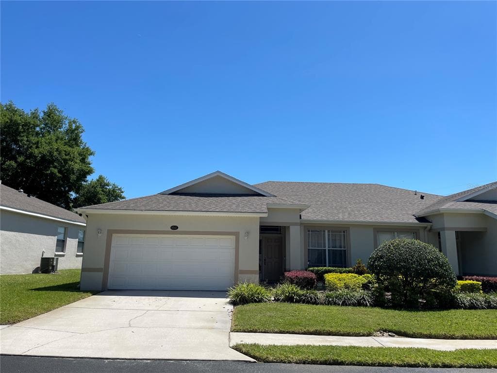 8045 BRIEN GREEN WAY TEMPLE TERRACE, FL 33637