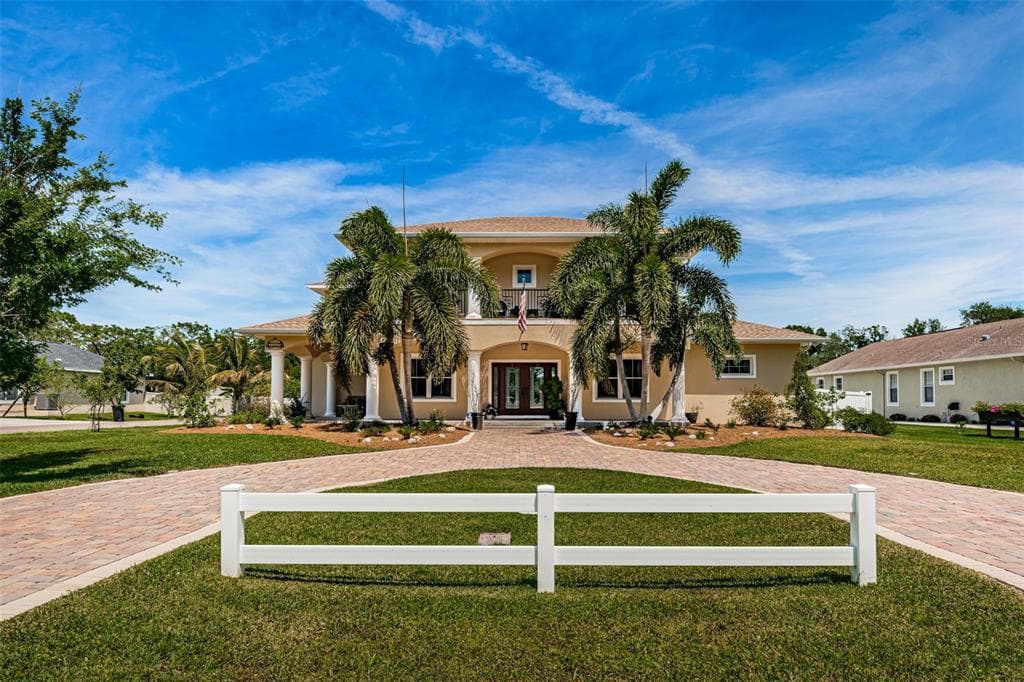 6435 98TH AVENUE N PINELLAS PARK, FL 33782