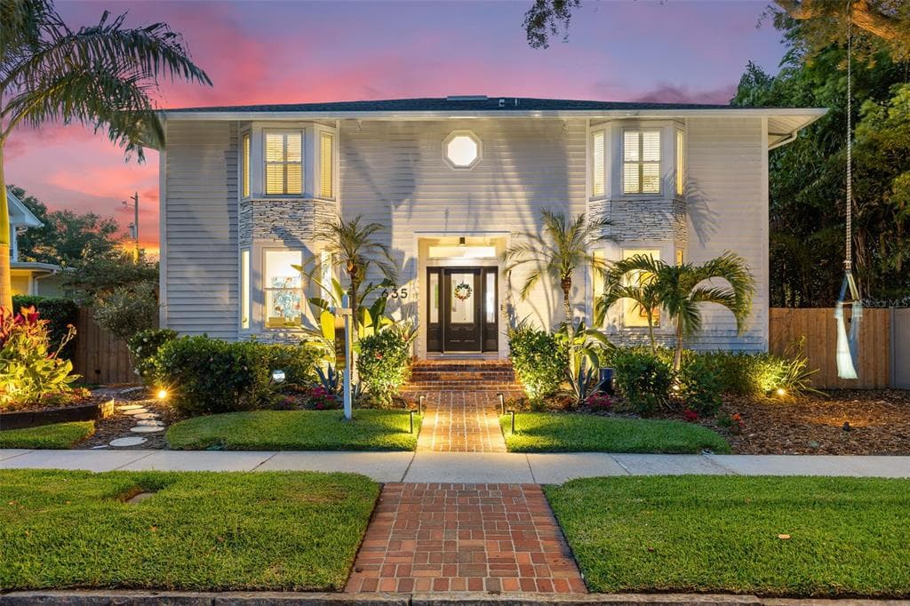 635 16TH AVENUE NE ST PETERSBURG, FL 33704