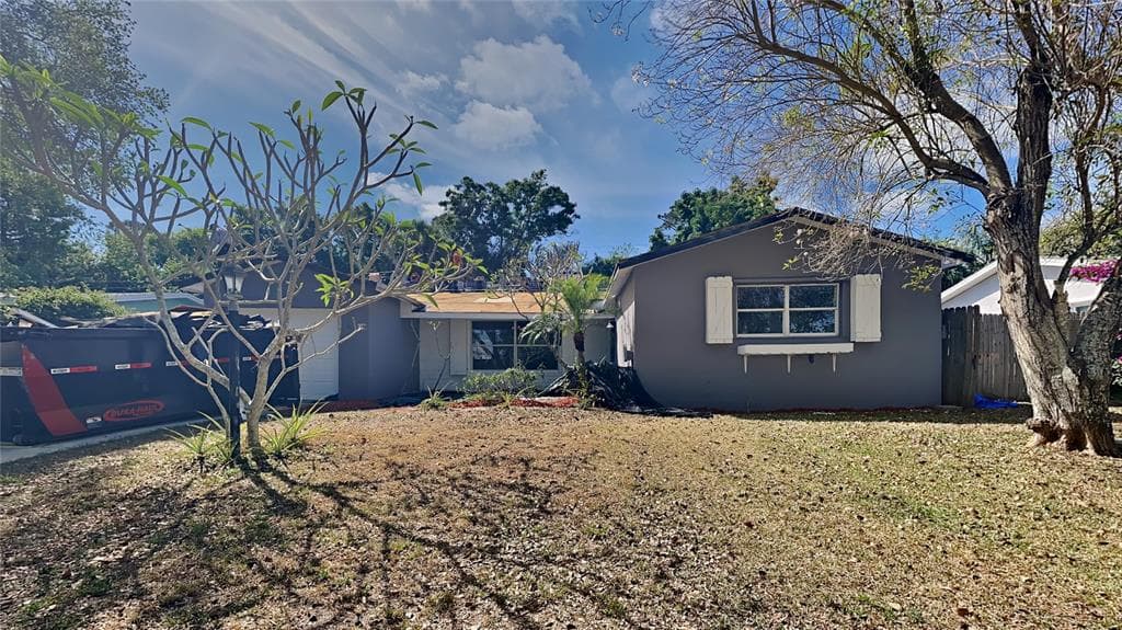 40 1ST COURT SW VERO BEACH, FL 32962