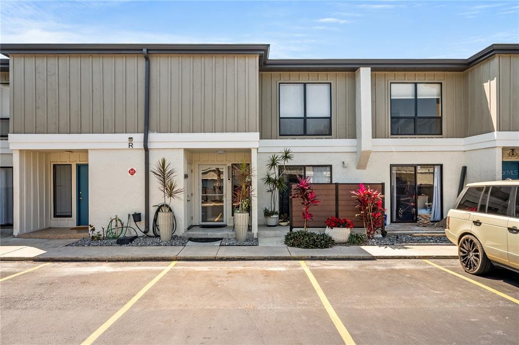 4001 BENEVA ROAD UNIT 334 SARASOTA, FL 34233