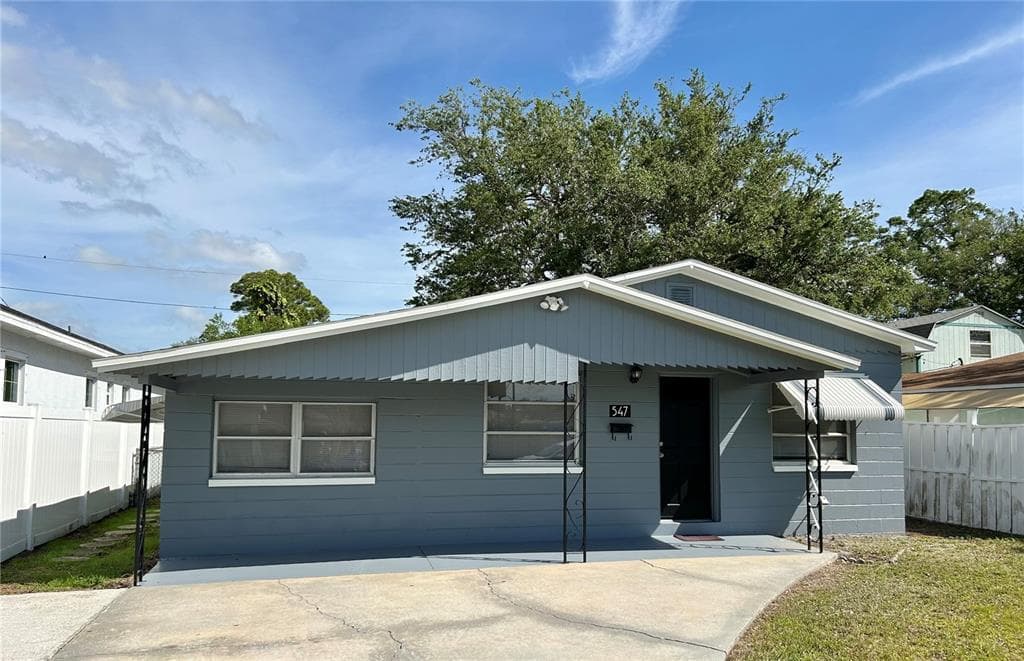 547 46TH AVENUE N ST PETERSBURG, FL 33703