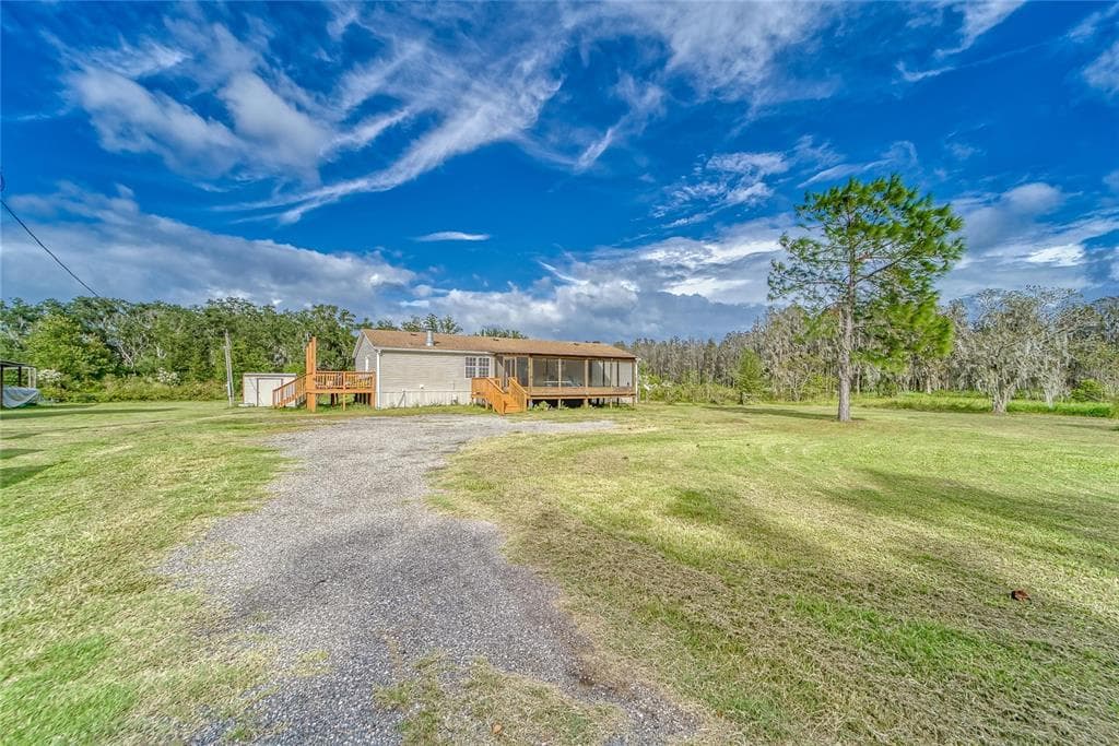 2202 E KNIGHTS GRIFFIN ROAD PLANT CITY, FL 33565