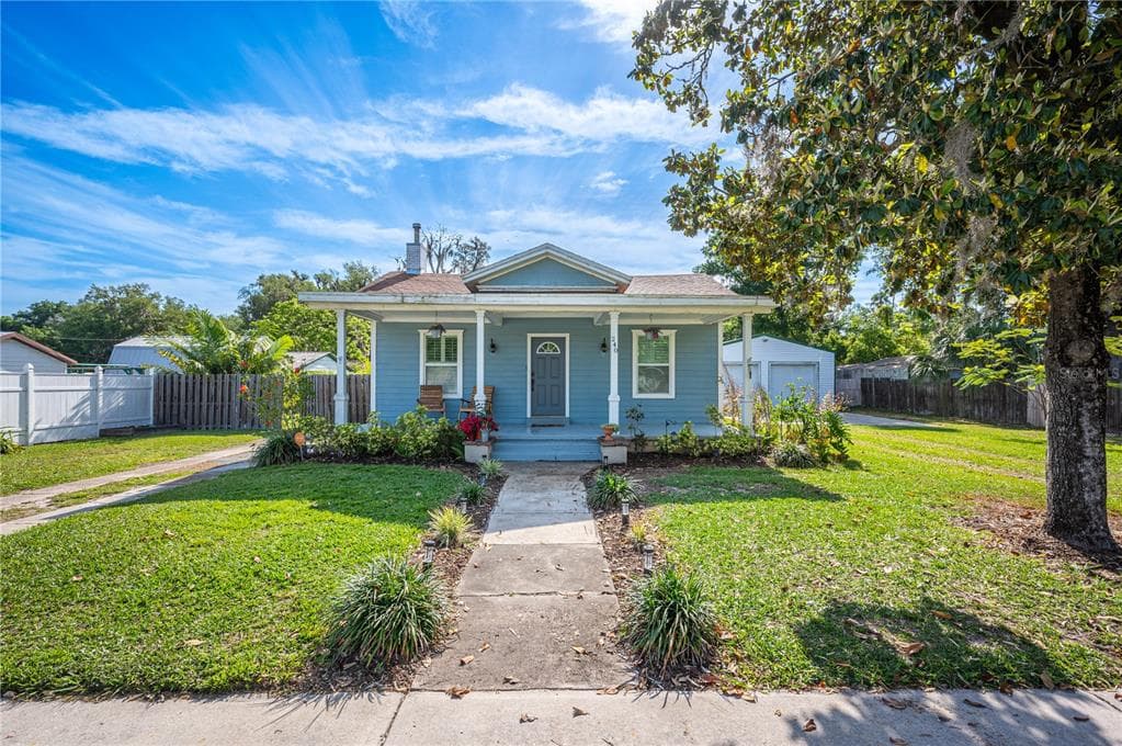 240 N PARKWOOD AVENUE BARTOW, FL 33830