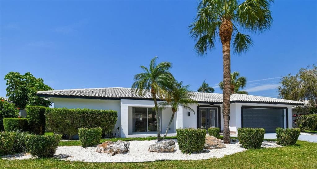3934 DORAL DRIVE TAMPA, FL 33634