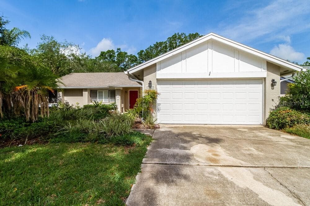 144 MORNING GLORY DRIVE LAKE MARY, FL 32746