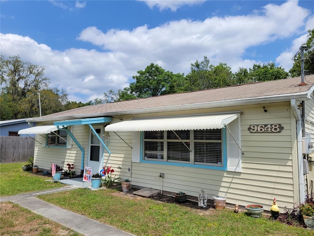 9648 XENIA STREET NEW PORT RICHEY, FL 34654