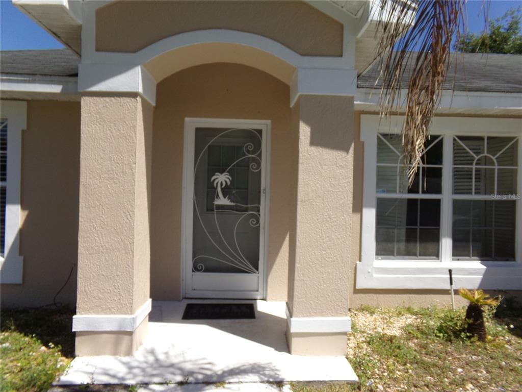 1582 AMBOY DRIVE DELTONA, FL 32738