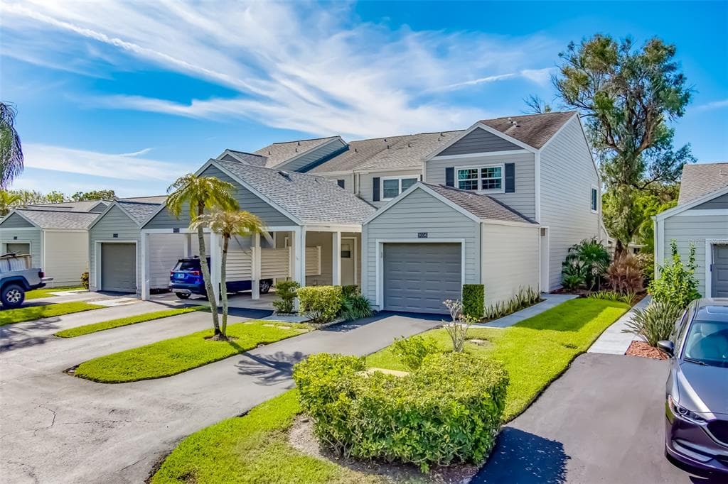 9356 WESTLINKS TERRACE SEMINOLE, FL 33777