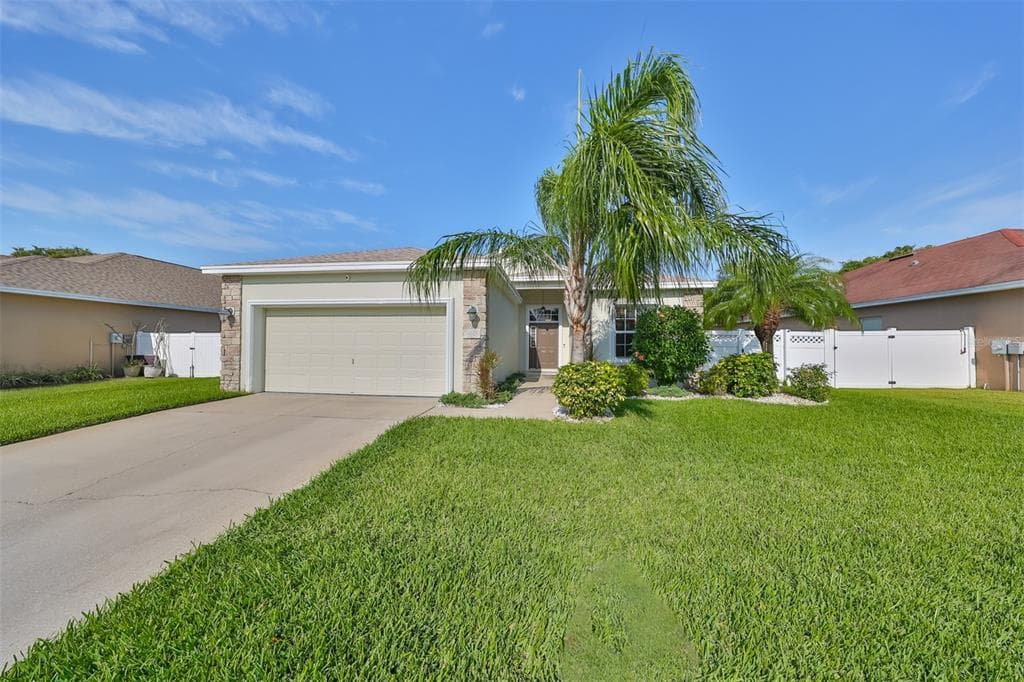 10628 CARLOWAY HILLS DRIVE WIMAUMA, FL 33598