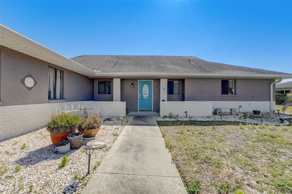 2005 EL RANCHO DRIVE SUN CITY CENTER, FL 33573