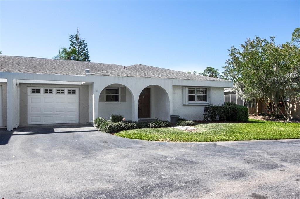 1610 PALMER COURT