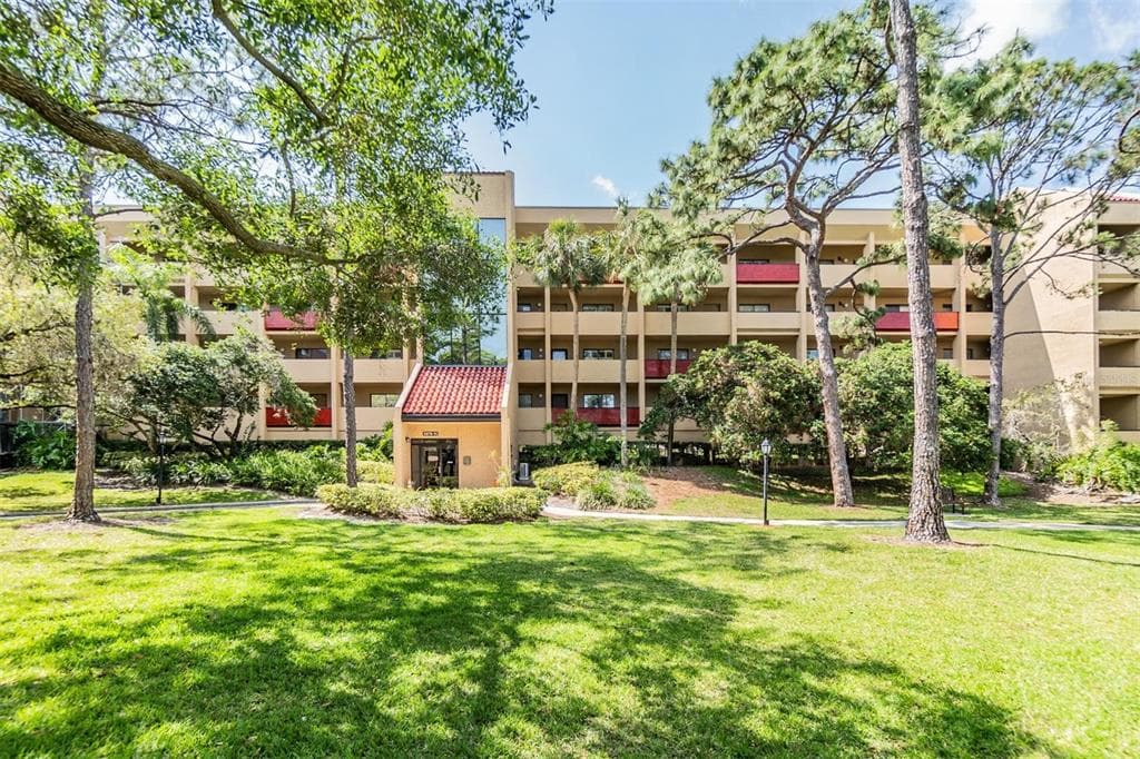 3078 EASTLAND BOULEVARD UNIT 114 CLEARWATER, FL 33761