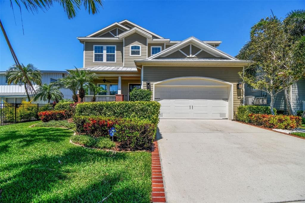 358 RAFAEL BOULEVARD NE ST PETERSBURG, FL 33704