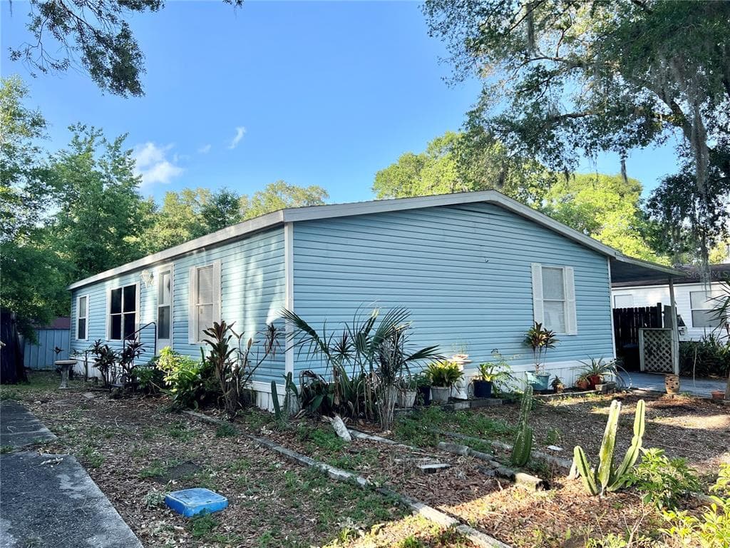 10532 BAY HILLS CIRCLE THONOTOSASSA, FL 33592