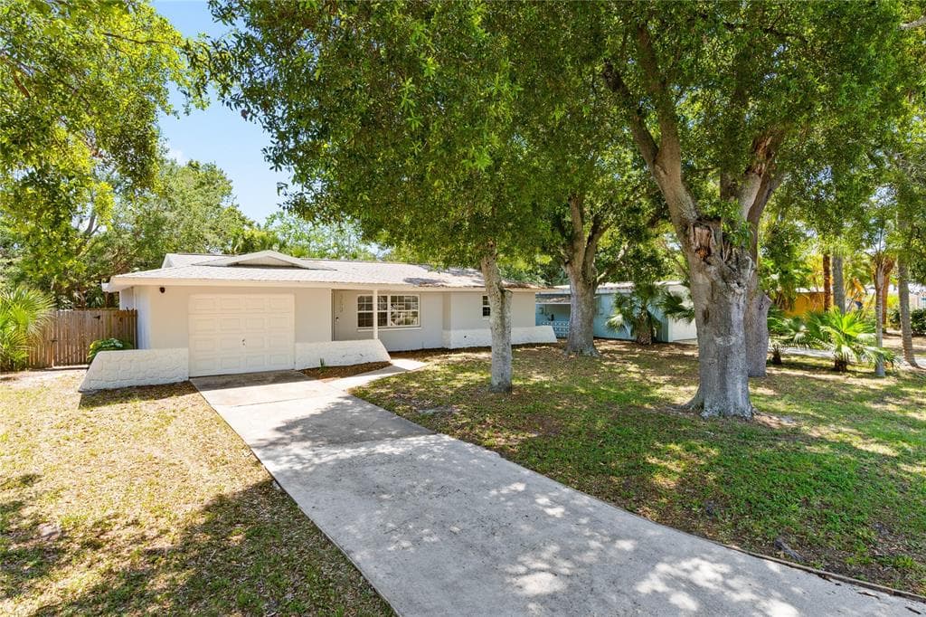 359 WERTZ DRIVE LARGO, FL 33771