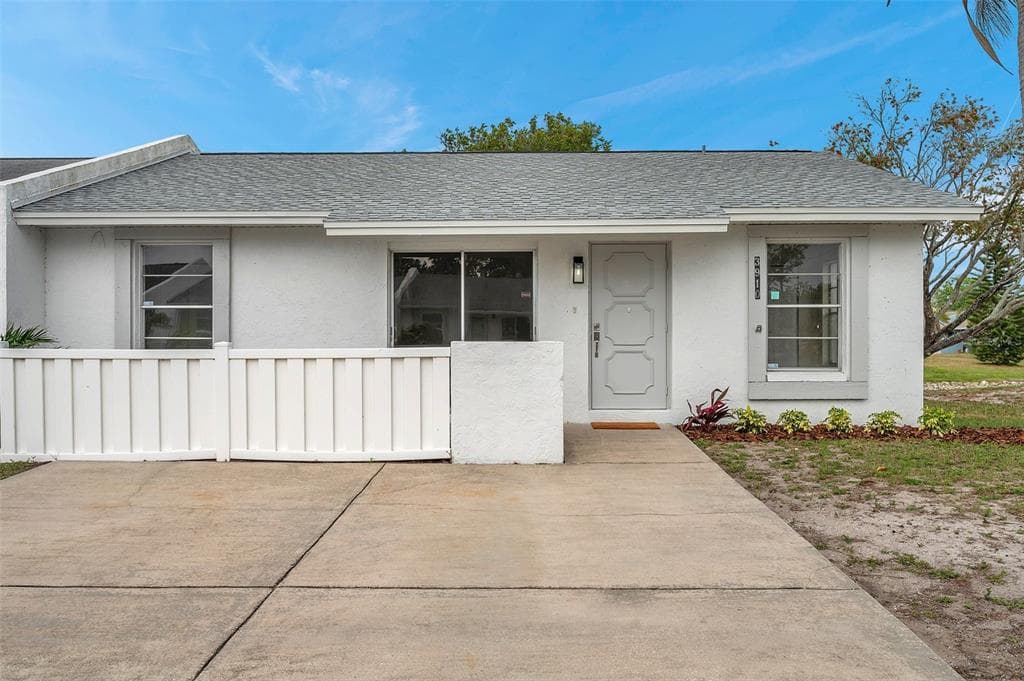 3910 40TH STREET W BRADENTON, FL 34205