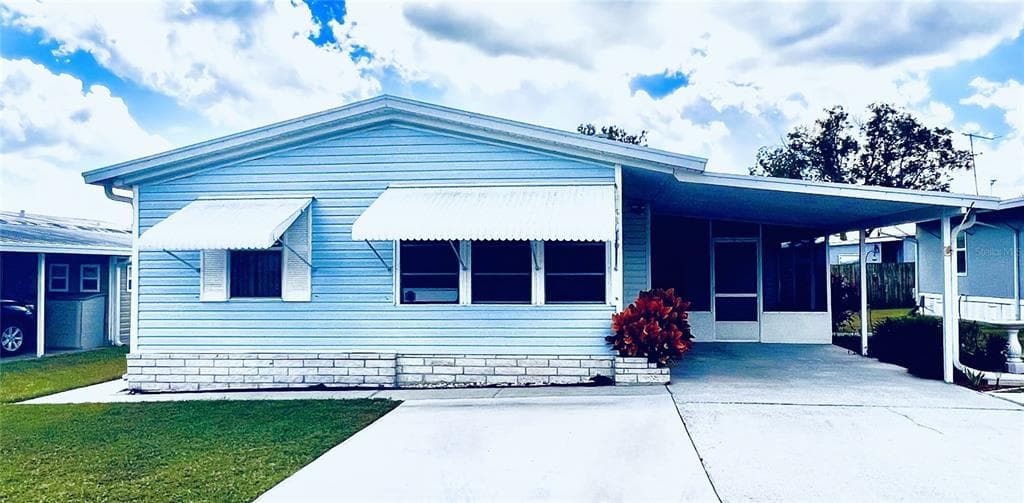 38650 GRANGER LANE ZEPHYRHILLS, FL 33542